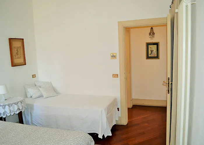 Dany Sweethouse 3* Бергамо
